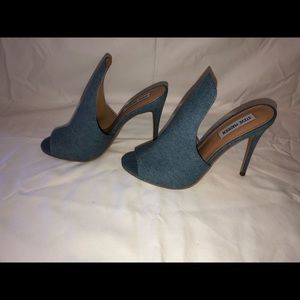 Steve Madden “Sinful” heel in Denim 9.0